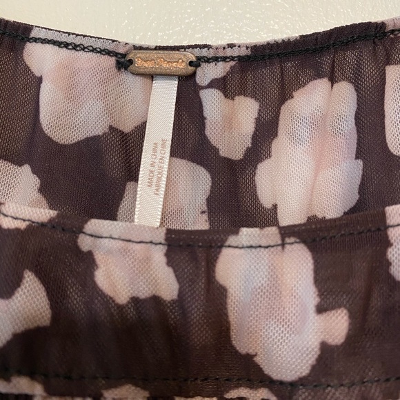 Free People Megs Blouse, size small (animal print) - Picture 4 of 8